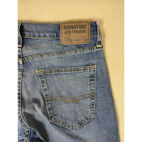 Levi's Jeans Adult 30x32 Blue Signature Straight Leg Distressed Denim Mens - Picture 11 of 13